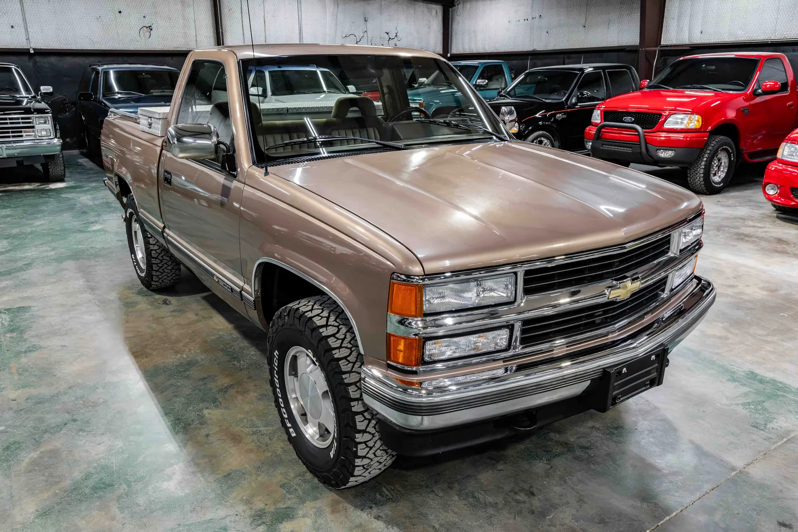 1994-Chevrolet-K1500-Light Autumnwood Metallic-175287-39.jpg